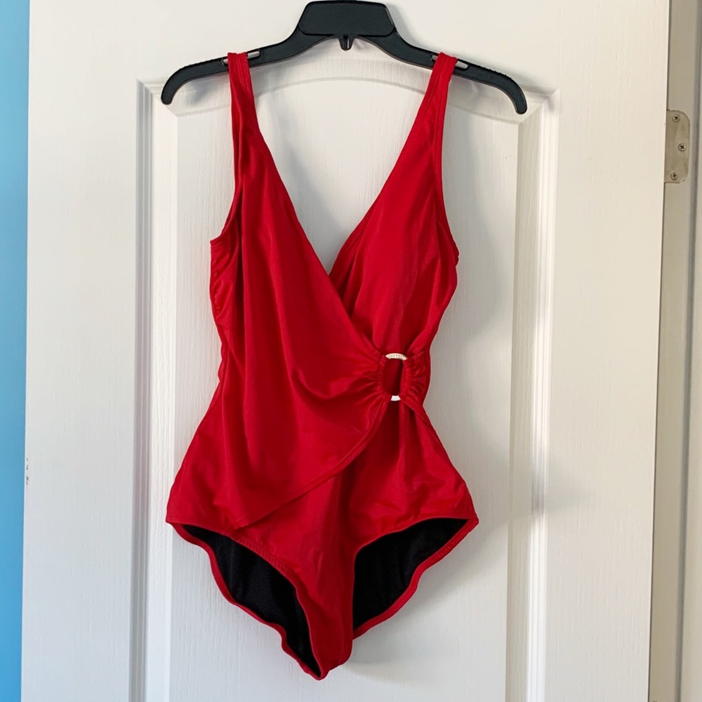 Jantzen one piece swimsuit red size 12
